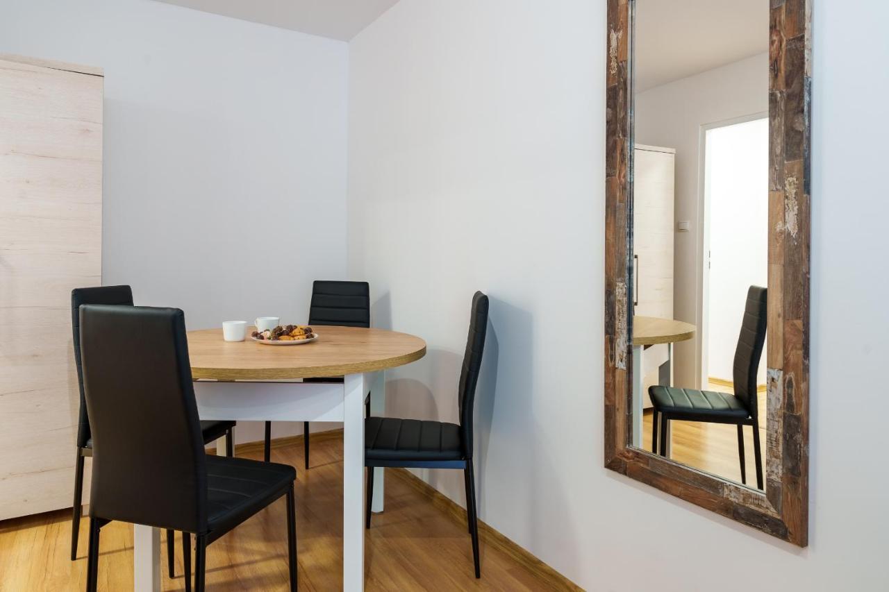 Apartament Pod Swierkiem - Pet Friendly - 2 Osobne Pokoje Dla Max 5 Osob - Space Apart Єленя-Ґура Екстер'єр фото